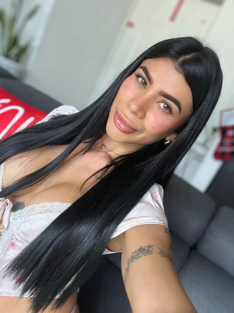 Live sex webcam photo for NikolRyder #7795843