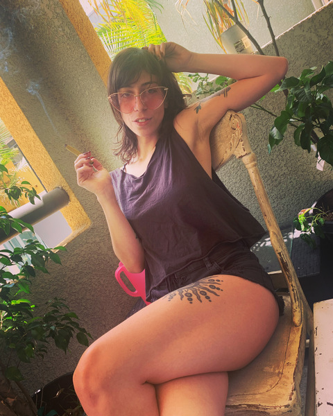 Live sex webcam photo for OhHeySarah #3507489