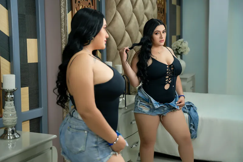 Live sex webcam photo for JuliethaCollin #3224612