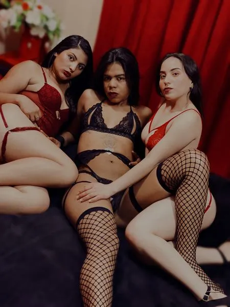 Live sex webcam photo for DennisAndAlissonAndJesica #3228241