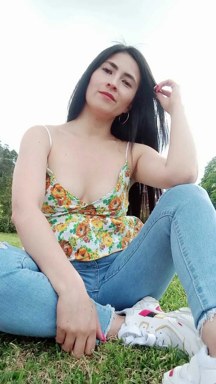 Live sex webcam photo for JainaRogers #7170577