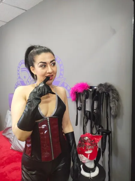 Live sex webcam photo for RenataLewis #3312730