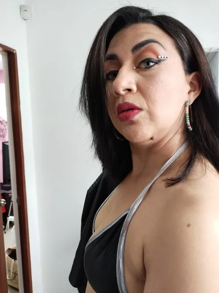 Live sex webcam photo for RenataLewis #3262352