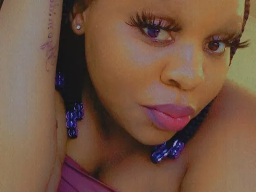 Live sex webcam photo for bigassbitch #3275240