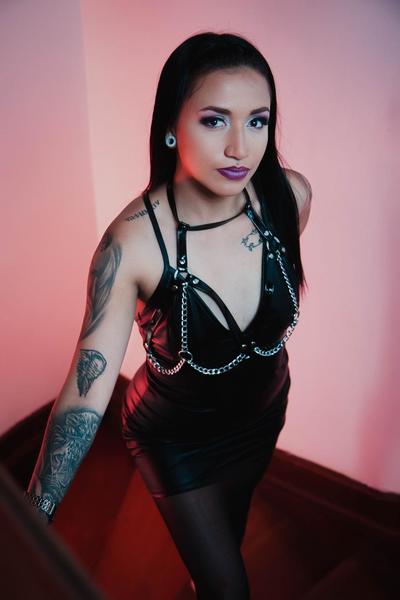 Live sex webcam photo for EimyCorlett #3226804