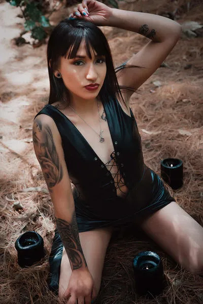 Live sex webcam photo for EimyCorlett #3226812