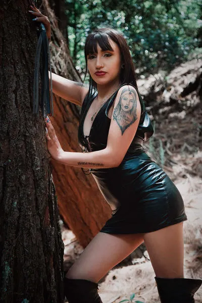 Live sex webcam photo for EimyCorlett #3226817