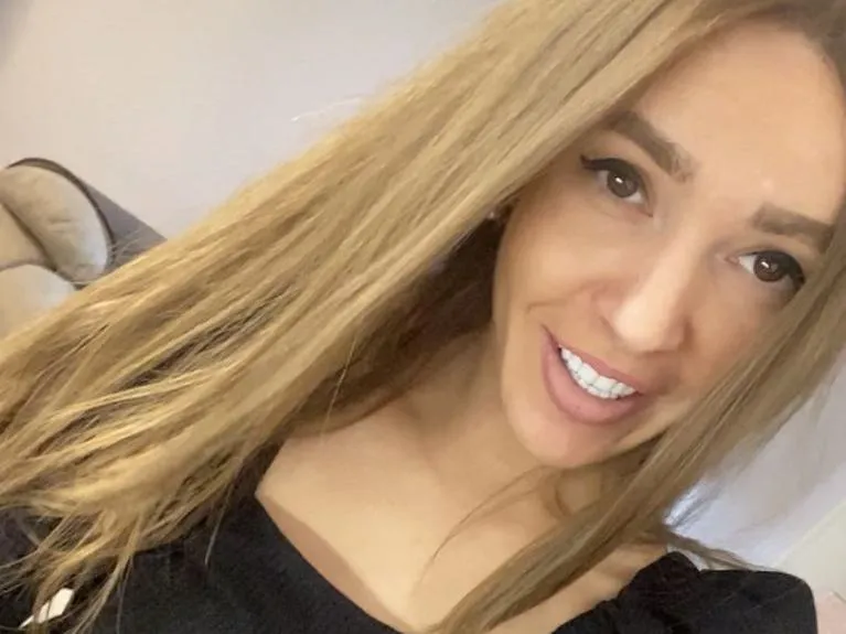 Live sex webcam photo for PerfectJolie #3376919