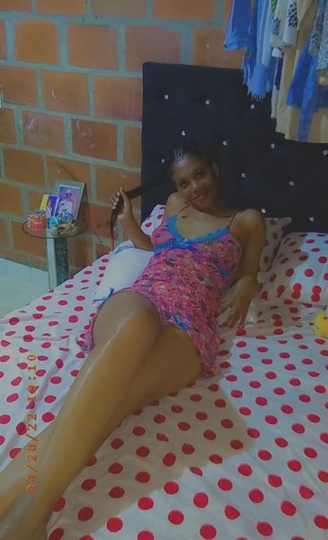 Live sex webcam photo for MeredyytBrown #3247684