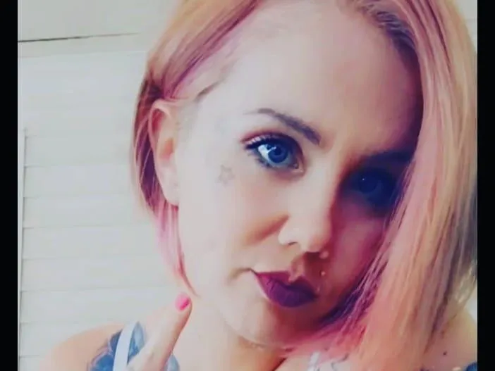 Live sex webcam photo for LunaStar89 #3233198