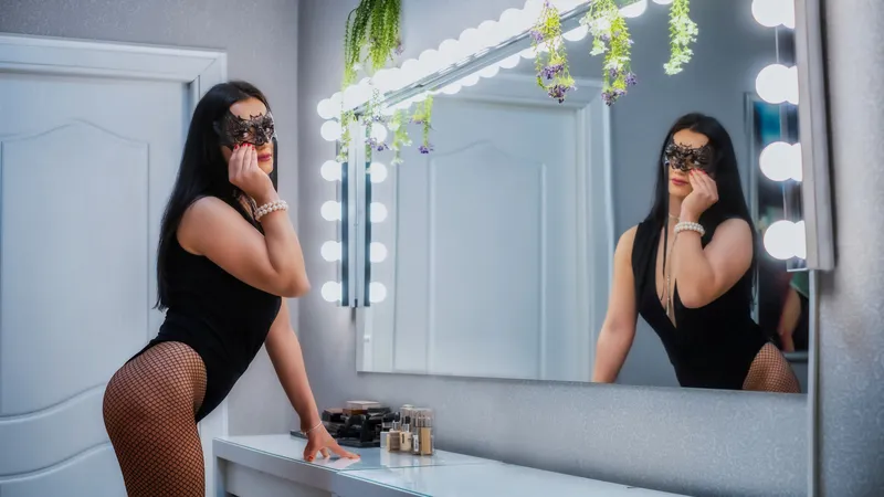 Live sex webcam photo for NikoleWilde #3234239