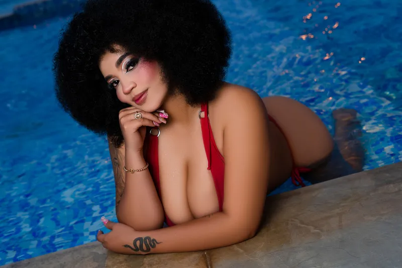 Live sex webcam photo for MalaikaBrown #8416454