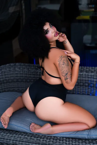 Live sex webcam photo for MalaikaBrown #8416452