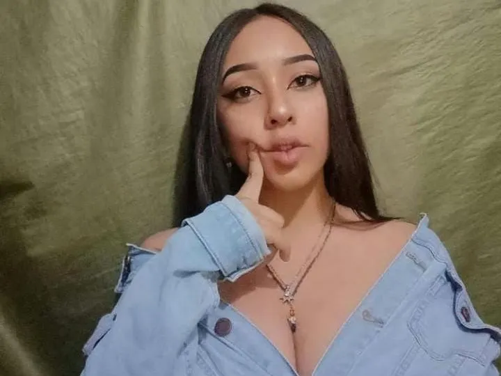 Live sex webcam photo for Heidifg #3233121