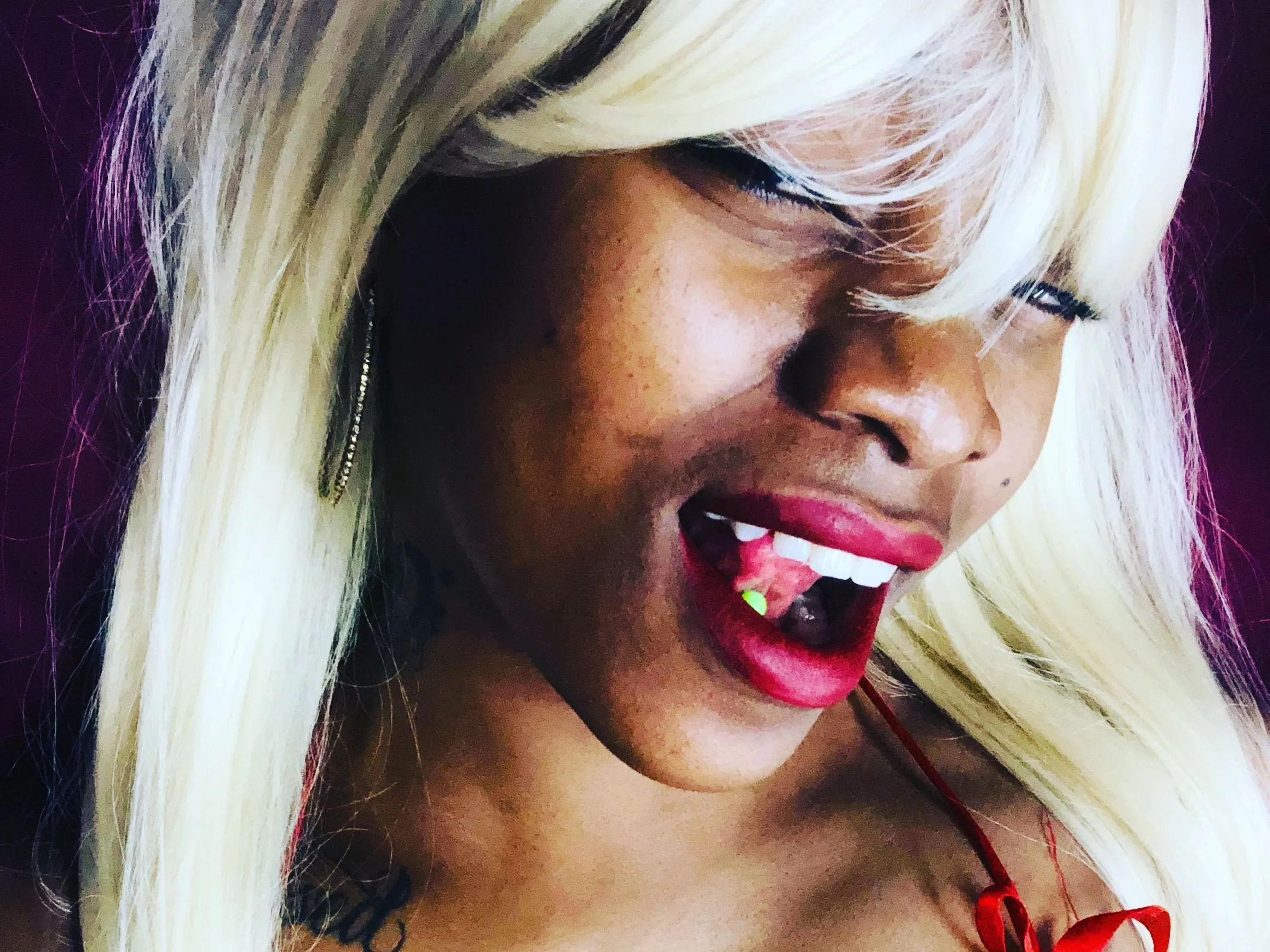 Live sex webcam photo for Ecstasy22 #4211159