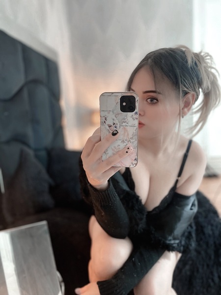 Live sex webcam photo for Renatalein #3482060