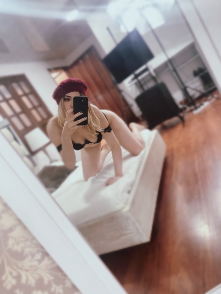 Live sex webcam photo for Renatalein #3482069