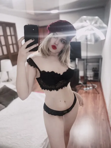 Live sex webcam photo for Renatalein #3482082