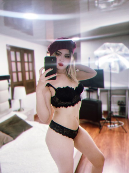 Live sex webcam photo for Renatalein #3482066