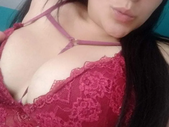 Live sex webcam photo for YannetSexy #3469916