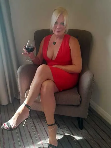 Live sex webcam photo for LadyRochelleUK #3237287