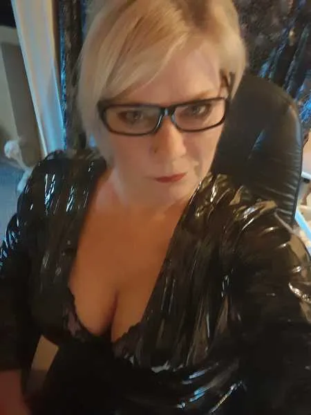 Live sex webcam photo for LadyRochelleUK #3557862