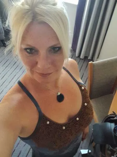 Live sex webcam photo for LadyRochelleUK #3282910