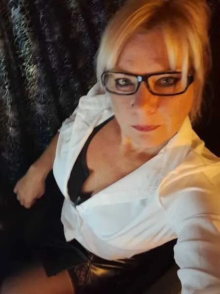 Live sex webcam photo for LadyRochelleUK #3668974