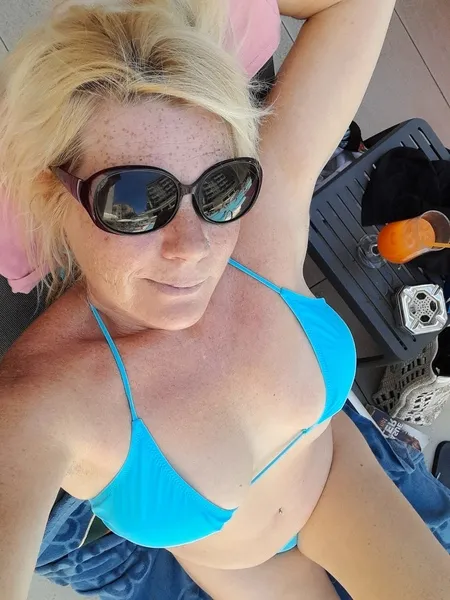 Live sex webcam photo for LadyRochelleUK #3454623