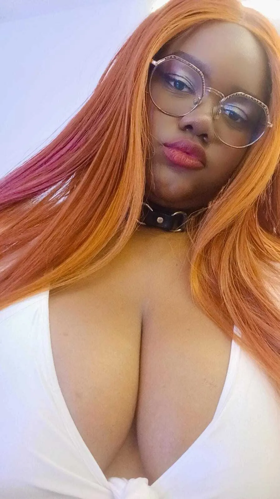 Live sex webcam photo for RoseBeckers #8650334