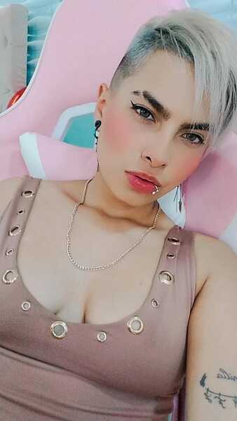 Live sex webcam photo for CloeKohutx #3726604