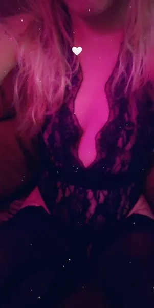 Live sex webcam photo for JellyRollAnneMarie #3255566