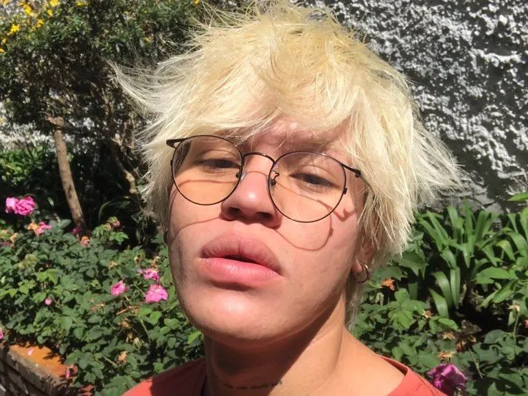 Live sex webcam photo for Highboyss #3592893