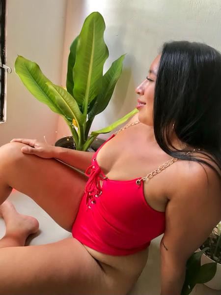 Live sex webcam photo for Aprilladamss #3238061