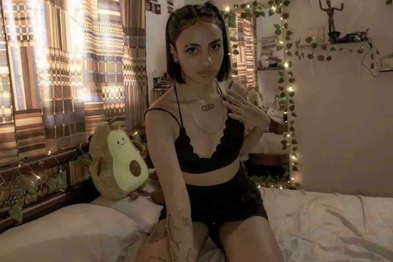 Live sex webcam photo for AngelinaQuin #3552428
