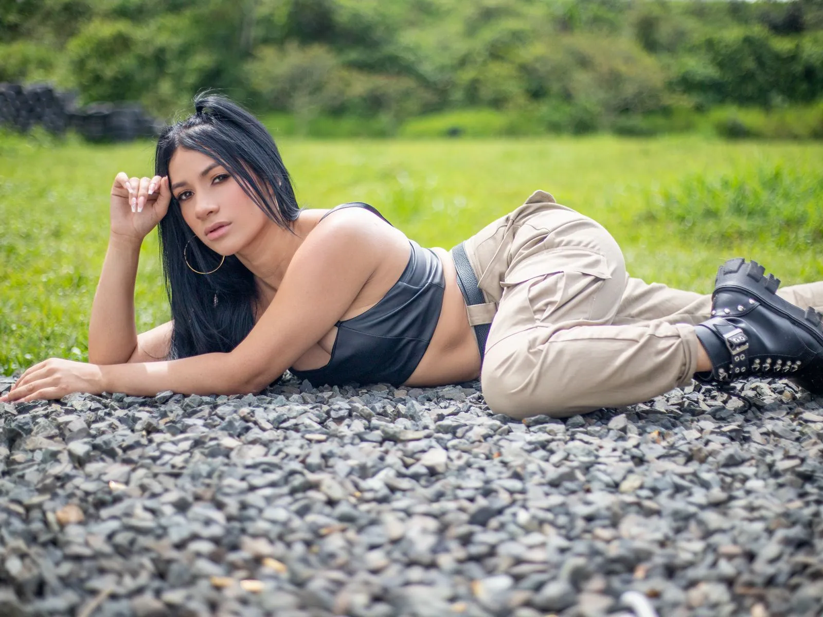 Live sex webcam photo for HellenLylee #3279478