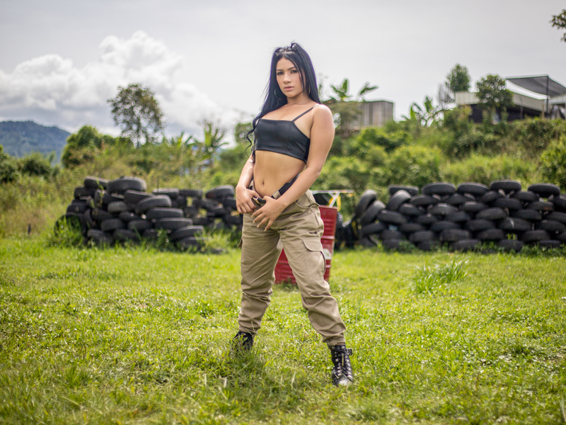 Live sex webcam photo for HellenLylee #3279480