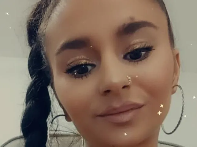 Live sex webcam photo for StylishxDiah #3436984