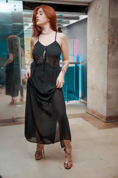 Live sex webcam photo for SarahMillet #3571052