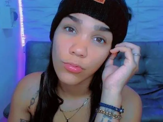 Live sex webcam photo for KyleFox18 #3235337