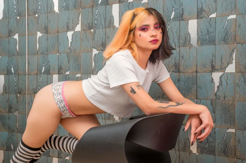 Live sex webcam photo for CherryWingx #3283721