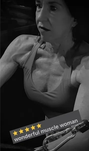 Live sex webcam photo for BridgetHolland #7819991