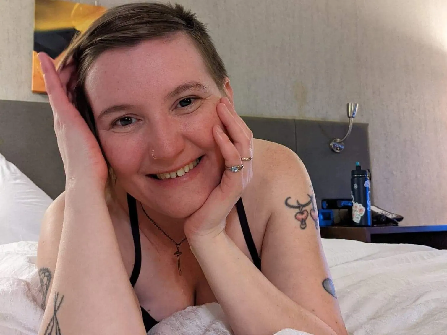 Live sex webcam photo for MarieJune #3290106