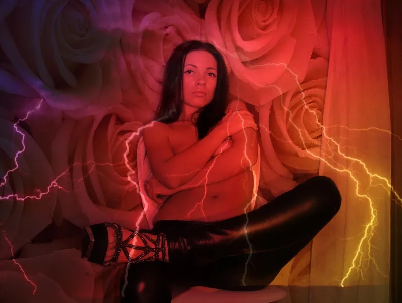 Live sex webcam photo for Monik #1866970