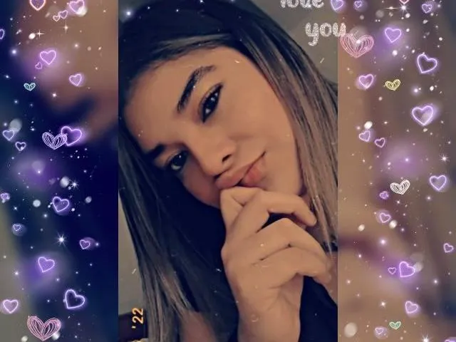 Live sex webcam photo for AnthonellaHills #3296255