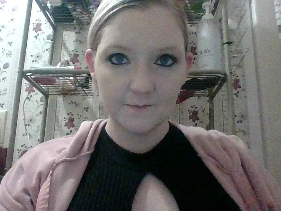 Live sex webcam photo for BlondieWitAnAss #3252816