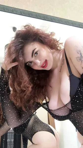 Live sex webcam photo for IngrydCox #3592158