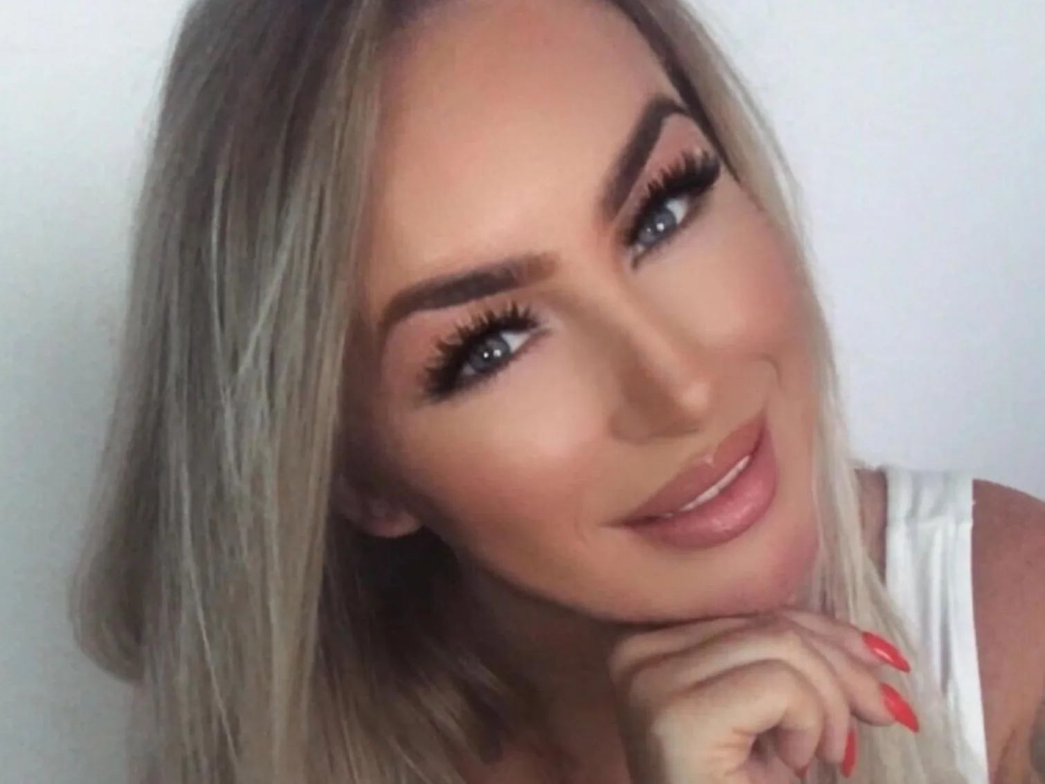 Live sex webcam photo for SIEMONESUMMERS #3252274