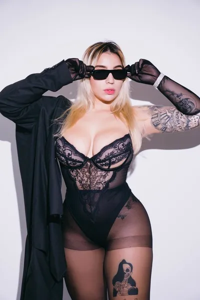Live sex webcam photo for ValMeyers #3251655