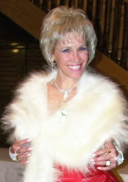 Live sex webcam photo for BlondPrettyLady #3449237